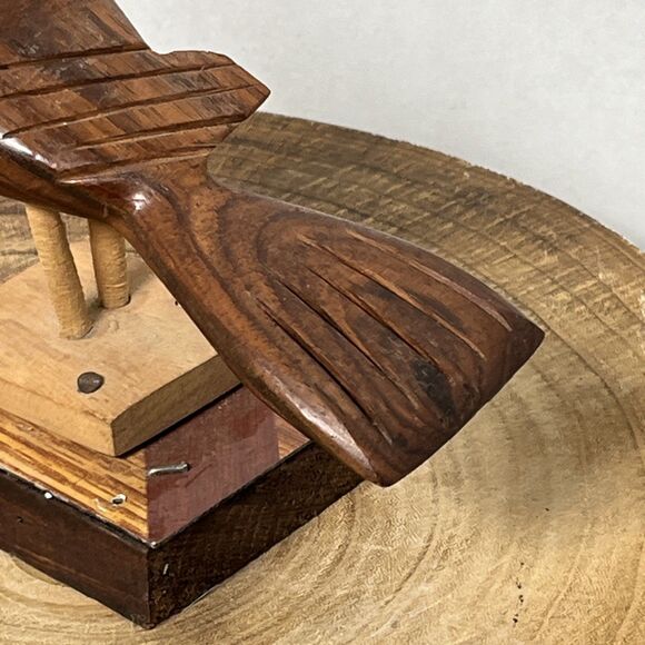 Vintage MCM 1960s Hand Carved Figural Wooden Bird On Stand Big Eyes Hand Made - Picture 4 of 8